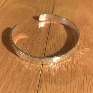 Hammered silver bracelet (sterling silver 925 adjustable cuff)